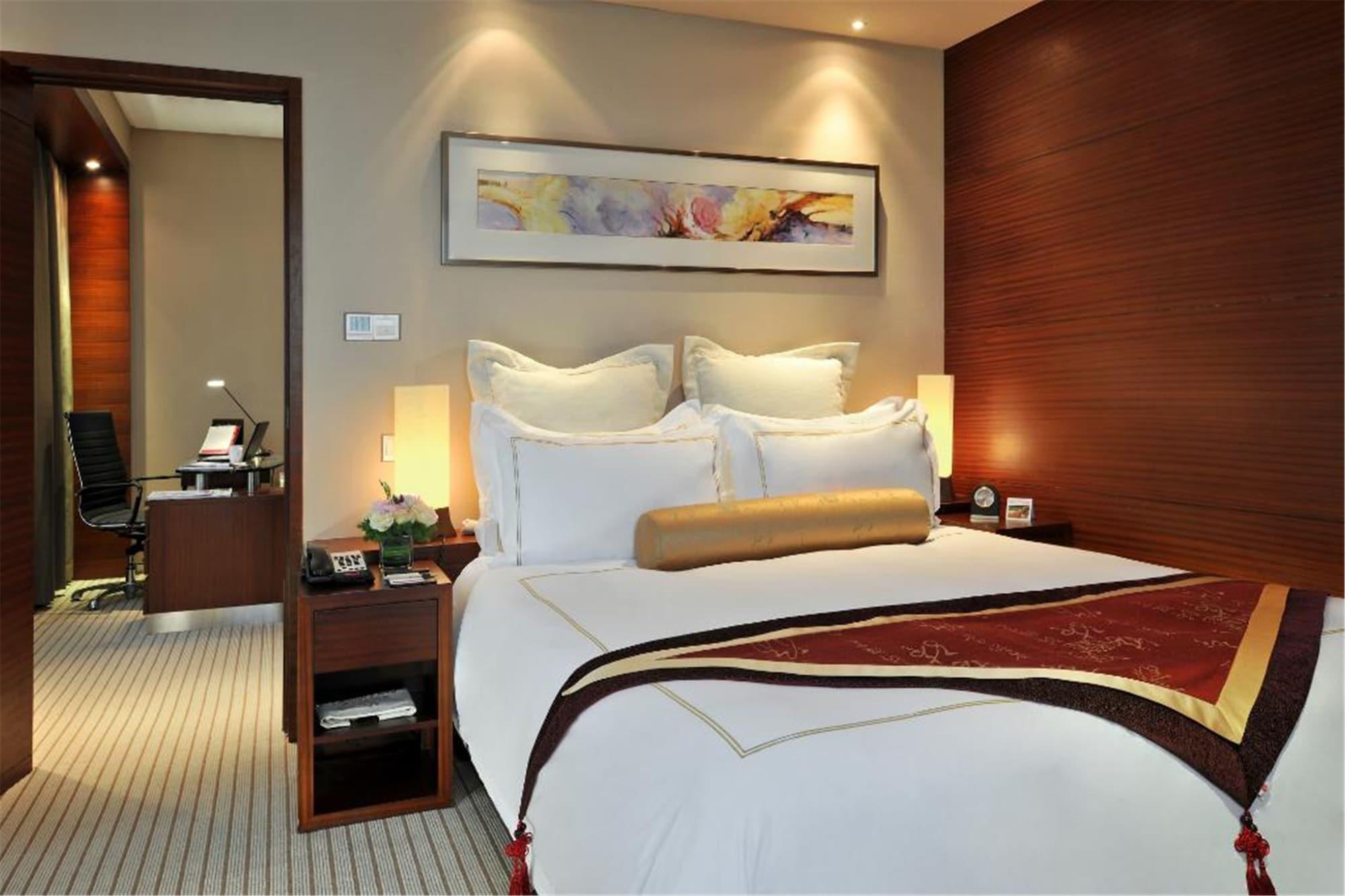 Ramada Plaza By Wyndham Shanghai Caohejing Hotel Kültér fotó