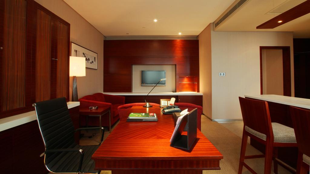 Ramada Plaza By Wyndham Shanghai Caohejing Hotel Kültér fotó