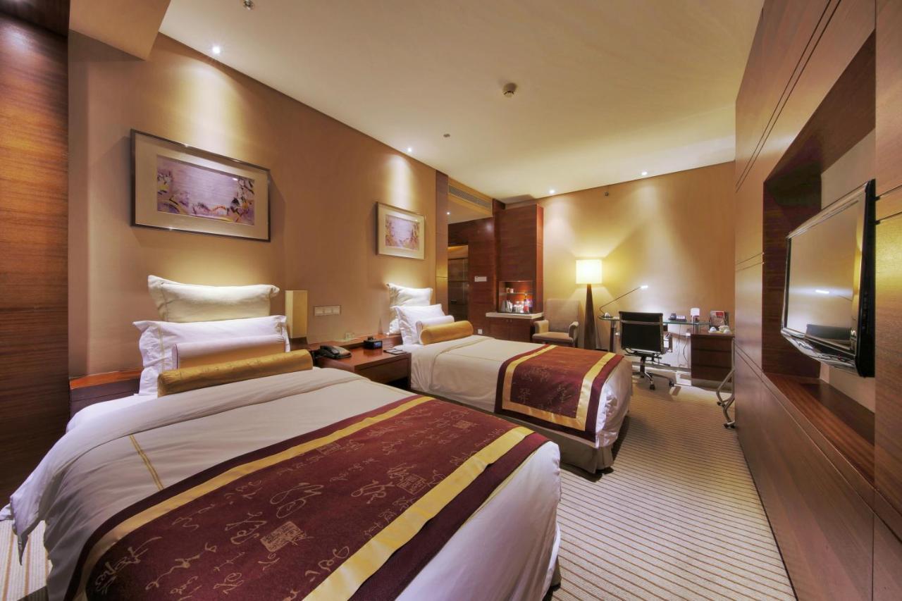 Ramada Plaza By Wyndham Shanghai Caohejing Hotel Kültér fotó